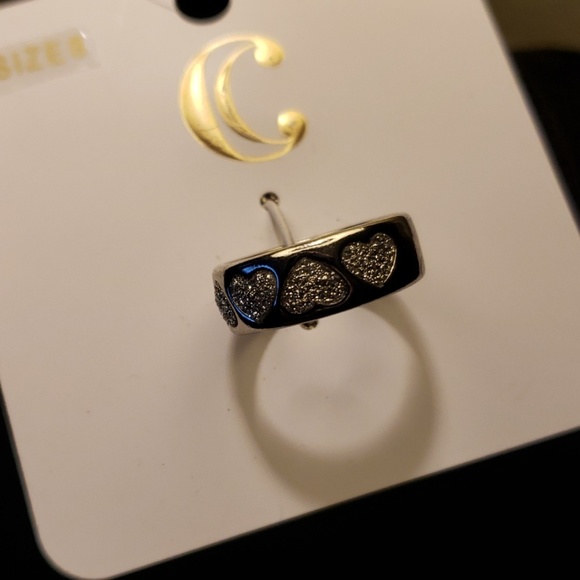 Ring - Picture 3 of 4